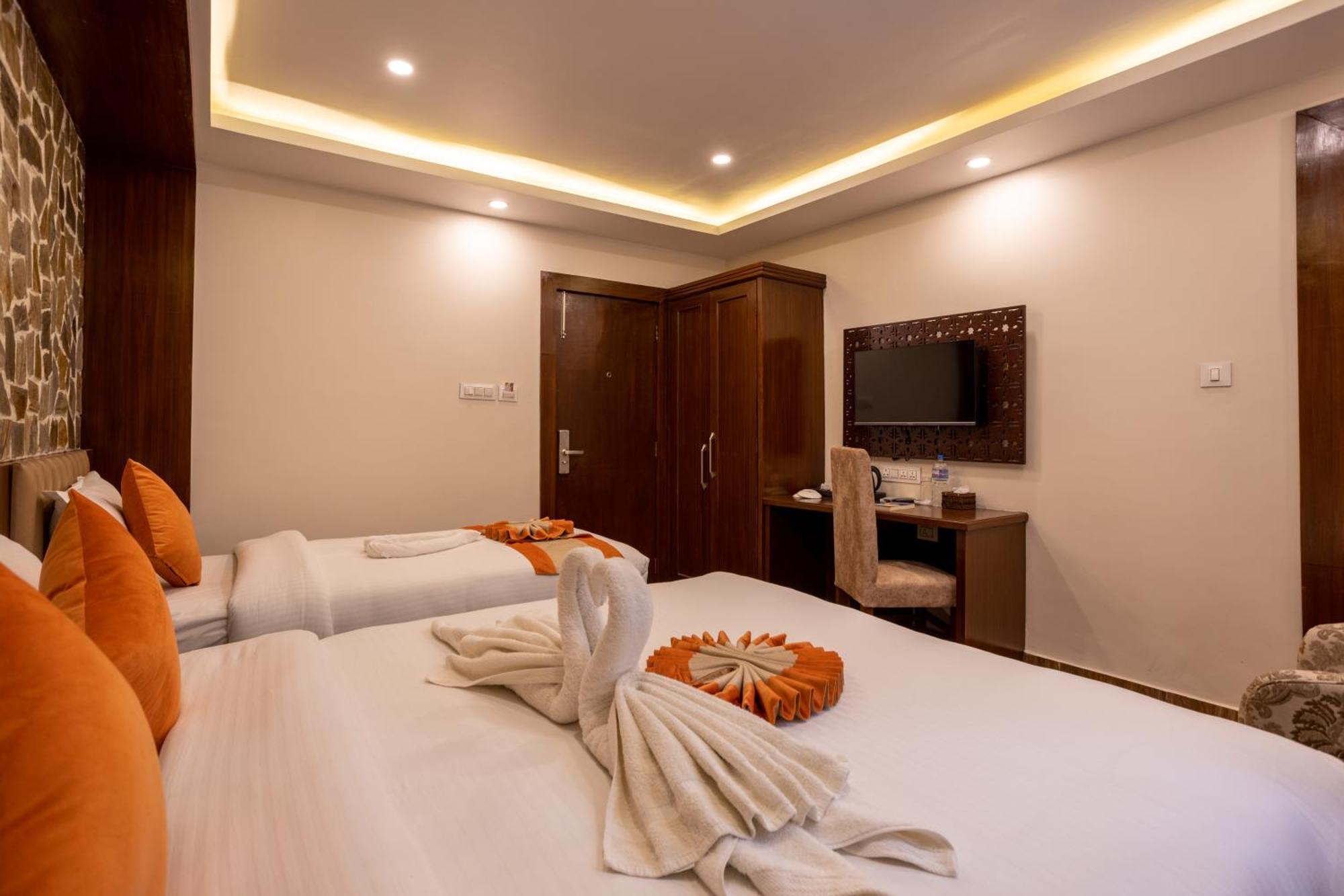 Airport Himalaya Boutique Hotel Kathmandu Exterior foto